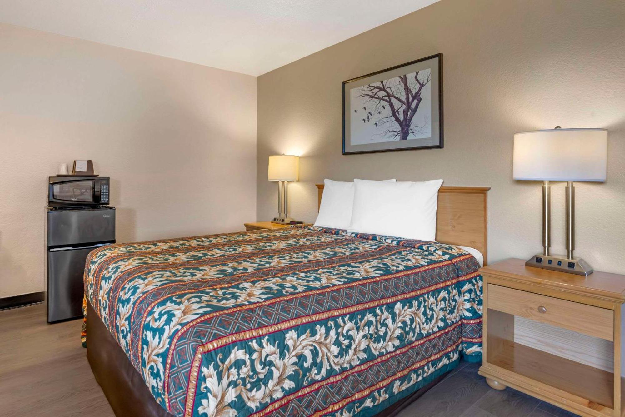 Rodeway Inn Albany Exteriér fotografie