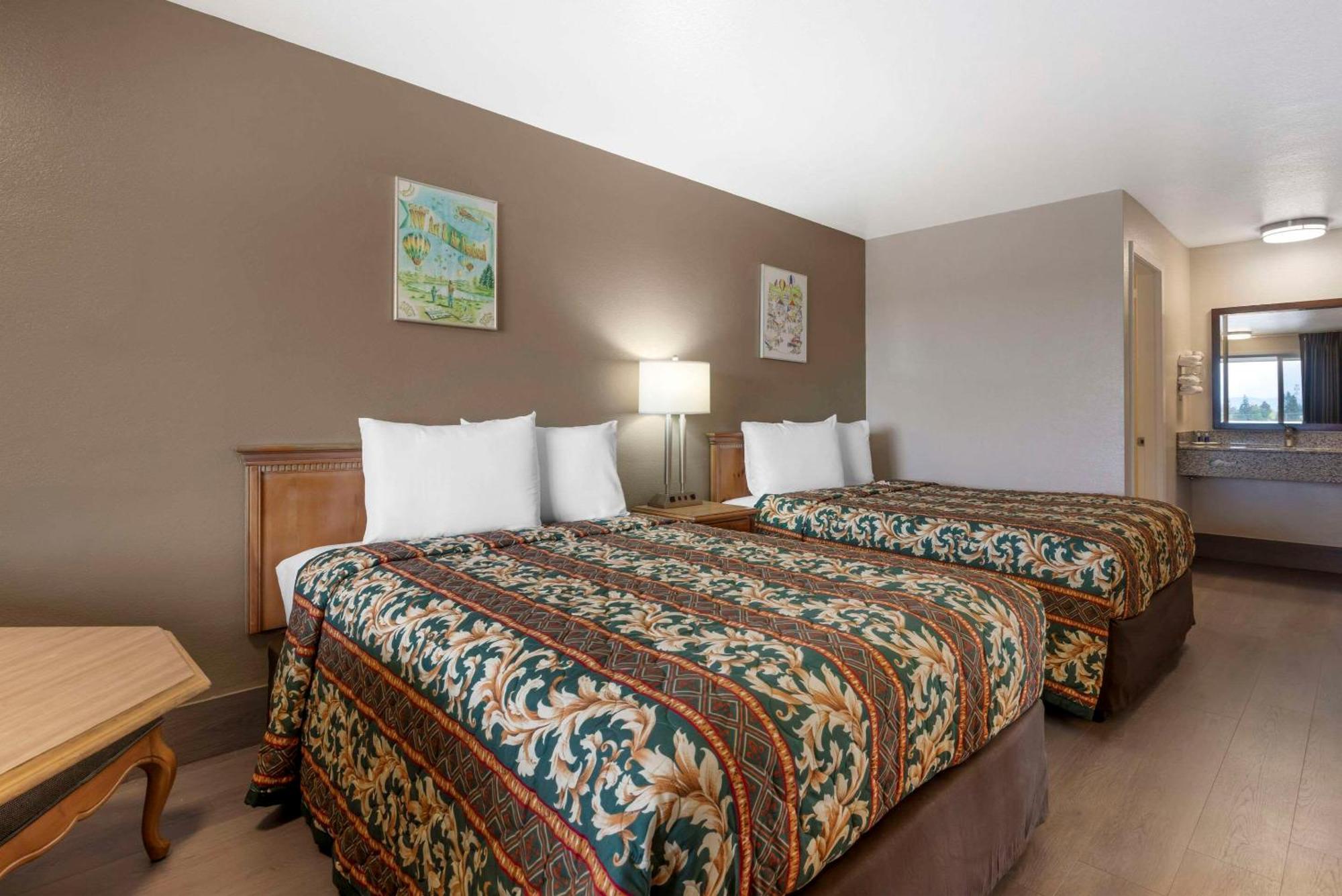 Rodeway Inn Albany Exteriér fotografie